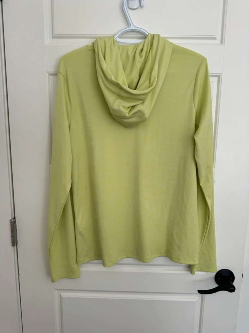 Under Armour Bundle w’s medium - Picture 3 of 13